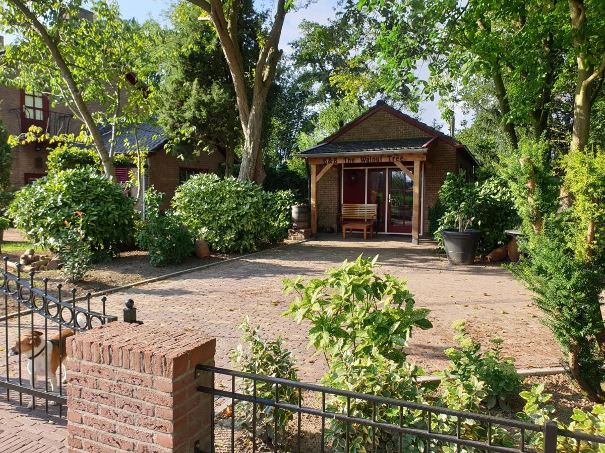 The Walnut Tree Bed & Breakfast Hellevoetsluis Exterior photo
